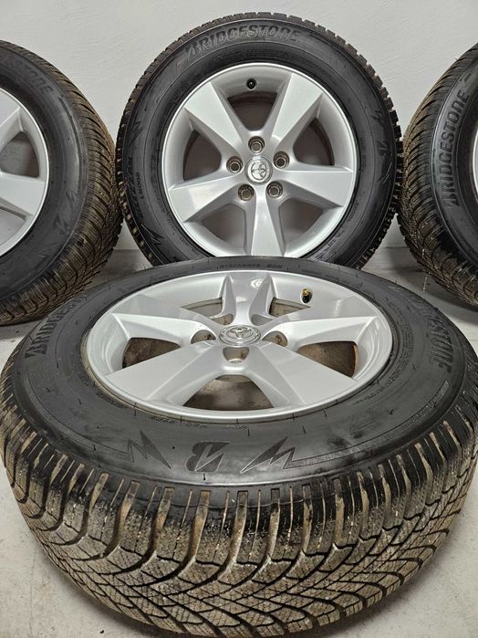 Продавам гуми с джанти.