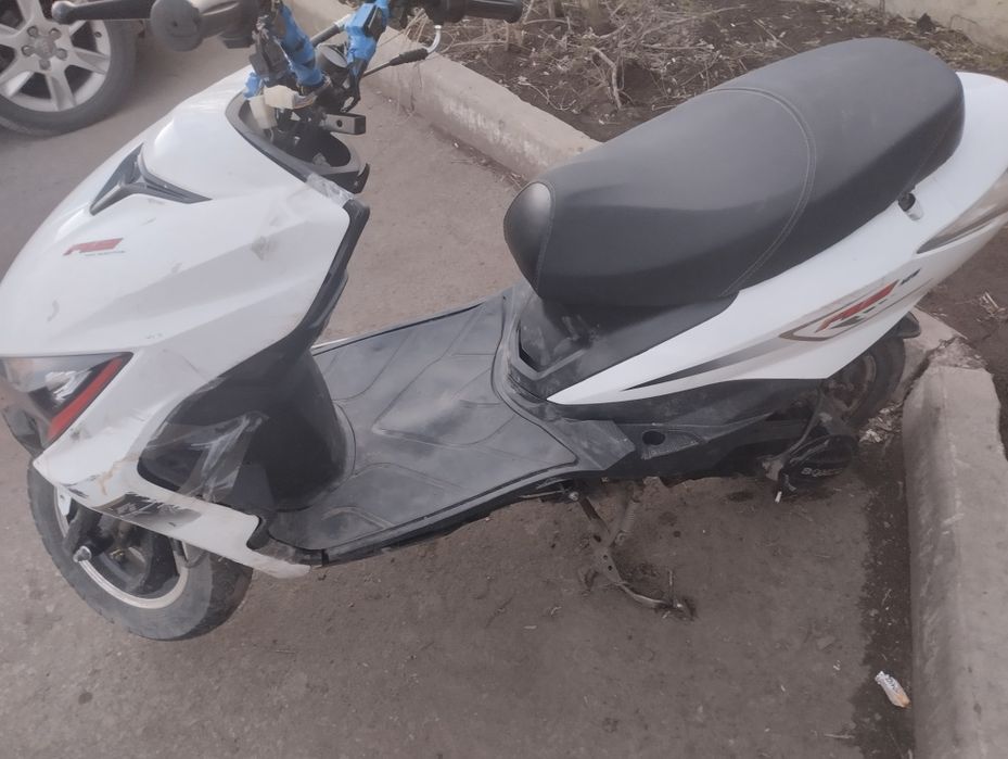 продам м8 про срочно