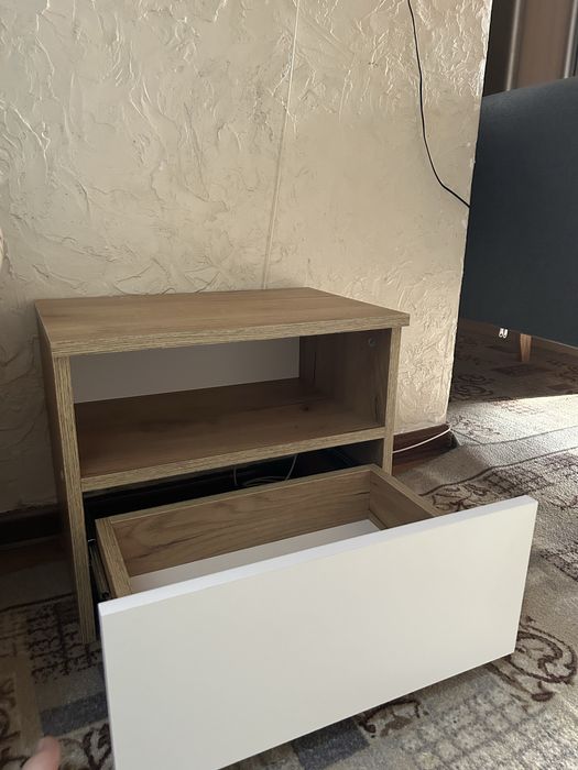 Продам прикраватную тумбу нова