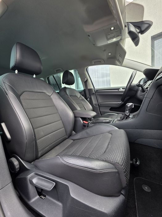 Volkswagen Golf 7 /DSG/ Piele / Keyless