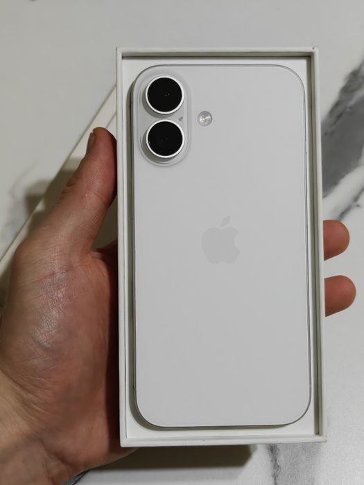 iPhone 16 128 gb akb 100 белый цвет