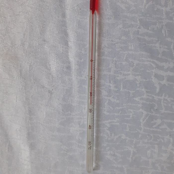 Vând acvariu  de 20 litri