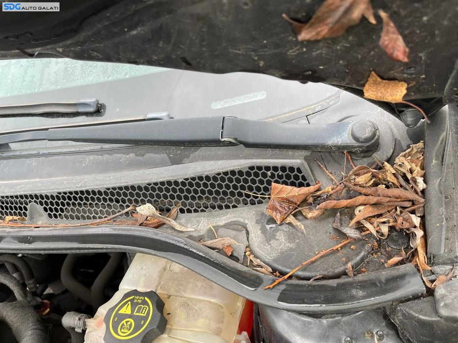 Brat Dreapta Stergator Parbriz Opel Astra J 2009 - 2015