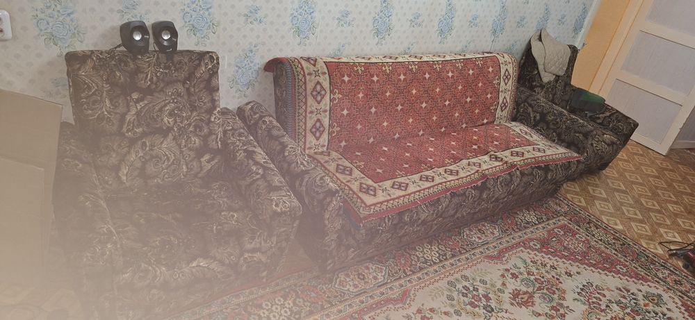 Мебель отдам даром