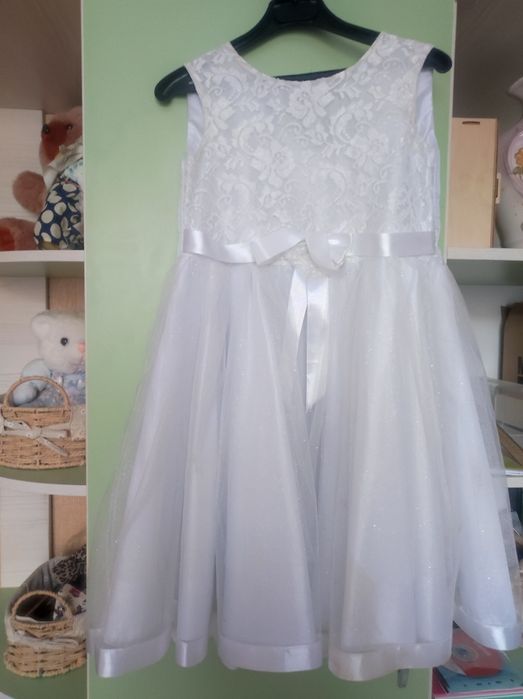 Платье для маленькой девочки.