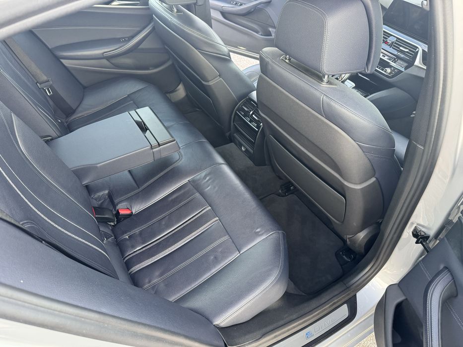 Bmw 530e hibrid+benzina Accept variante mai ieftine SUV