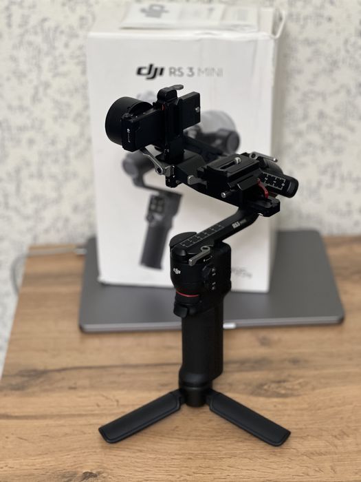Стабилизатор DJI rs 3 mini