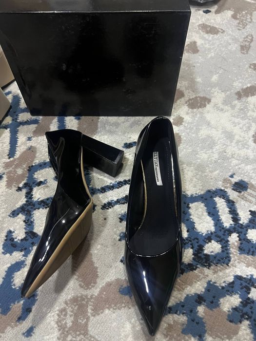 Туфли лакированные размер 39  производство Турция