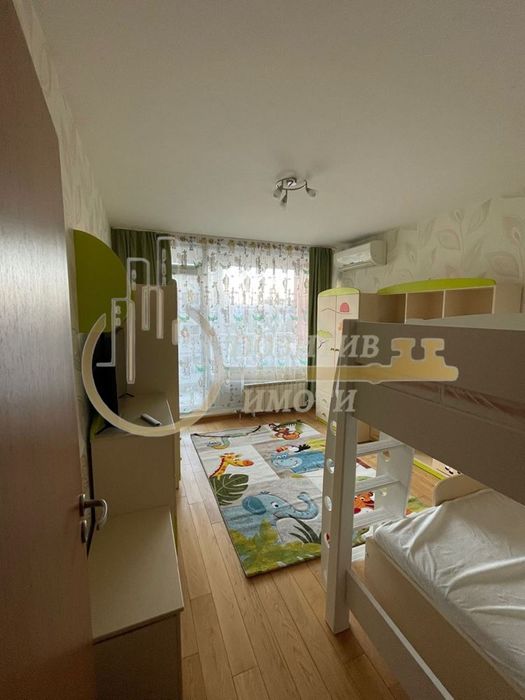 Дава се под наем Тристаен апартамент в София, Витоша - 130 кв.м за 1000 € - Снимка #11