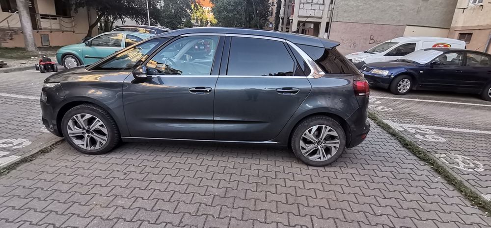 Vând Citroen C4 Picasso