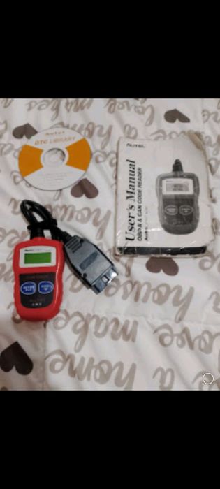Компактен диагностичен инструмент (Autel AutoLink AL 301 OBD CAN четец на кодове)