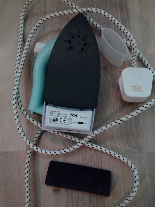 Fier de calcat de voiaj,nou.Bucuresti.Trimit si in provincie.