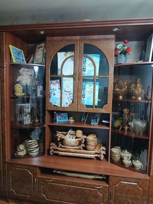 Продам стенку в зал