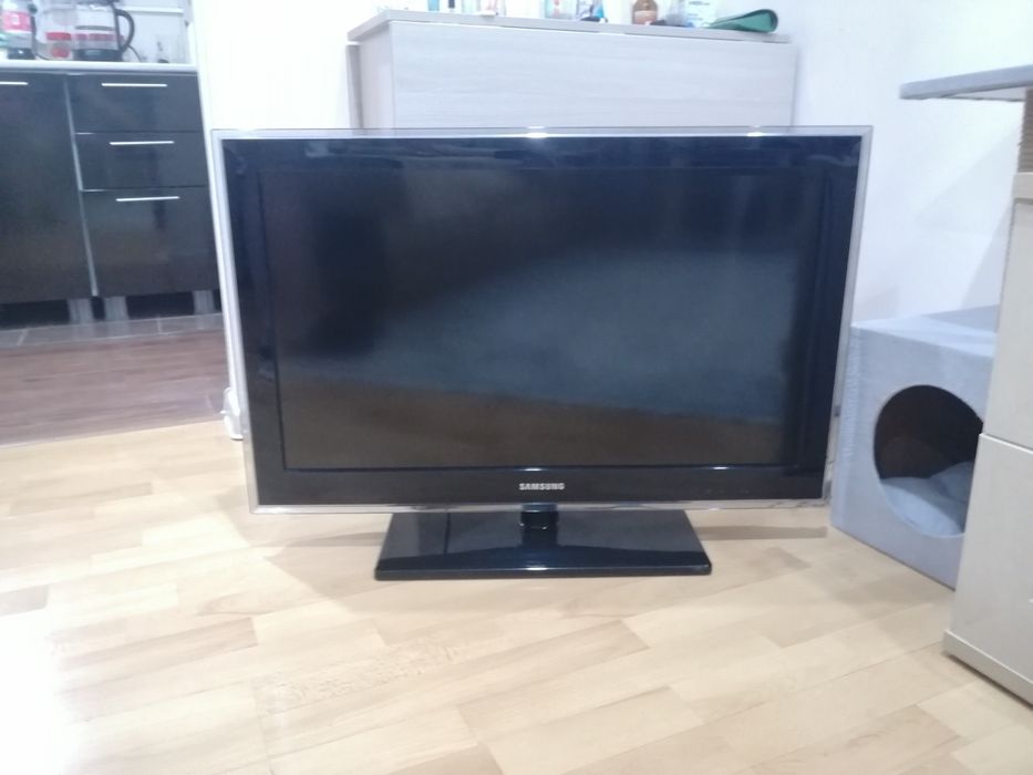 Телевизор SAMSUNG