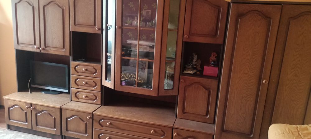 Продам стенку гостиную