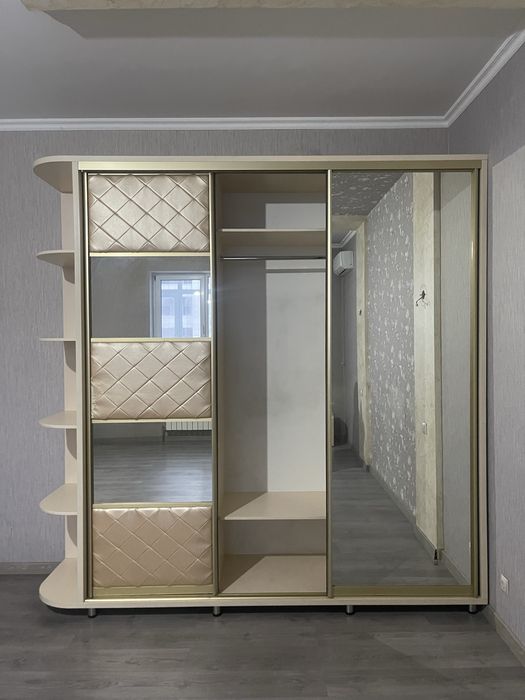 Шкаф 2,60/2,60 шифоньер