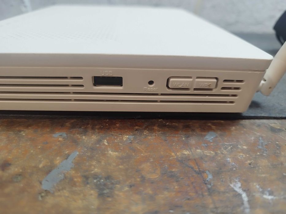 Router modem fibra optica Huawei HG8247H Gpon wifi, Lan, cablu TV, Usb