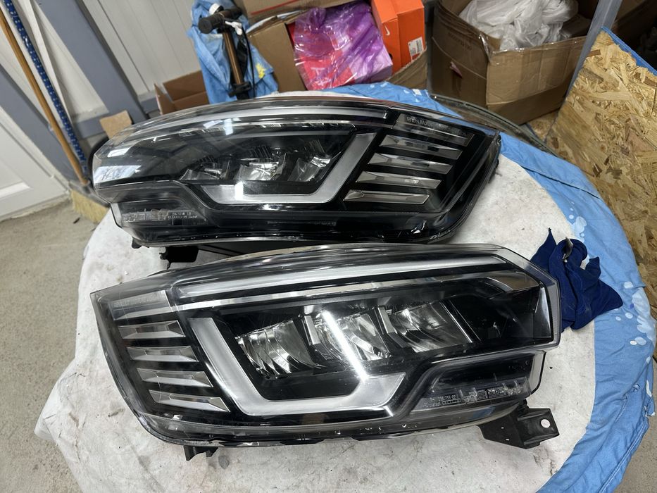 Faruri stânga dreapta full led renault master.cod:1ex014721-02.