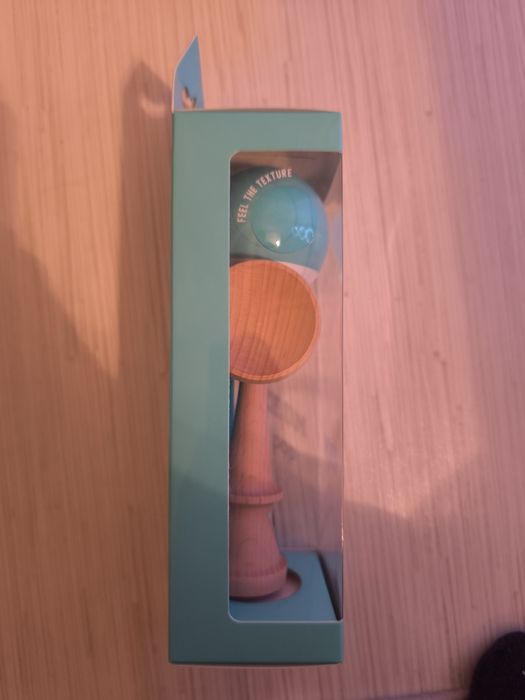 Kendama Krom Pop Light Blue