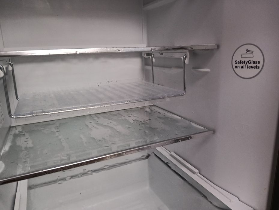 Иноксов комбиниран хладилник с фризер Бош Bosch С+++ 2 години Гаранция