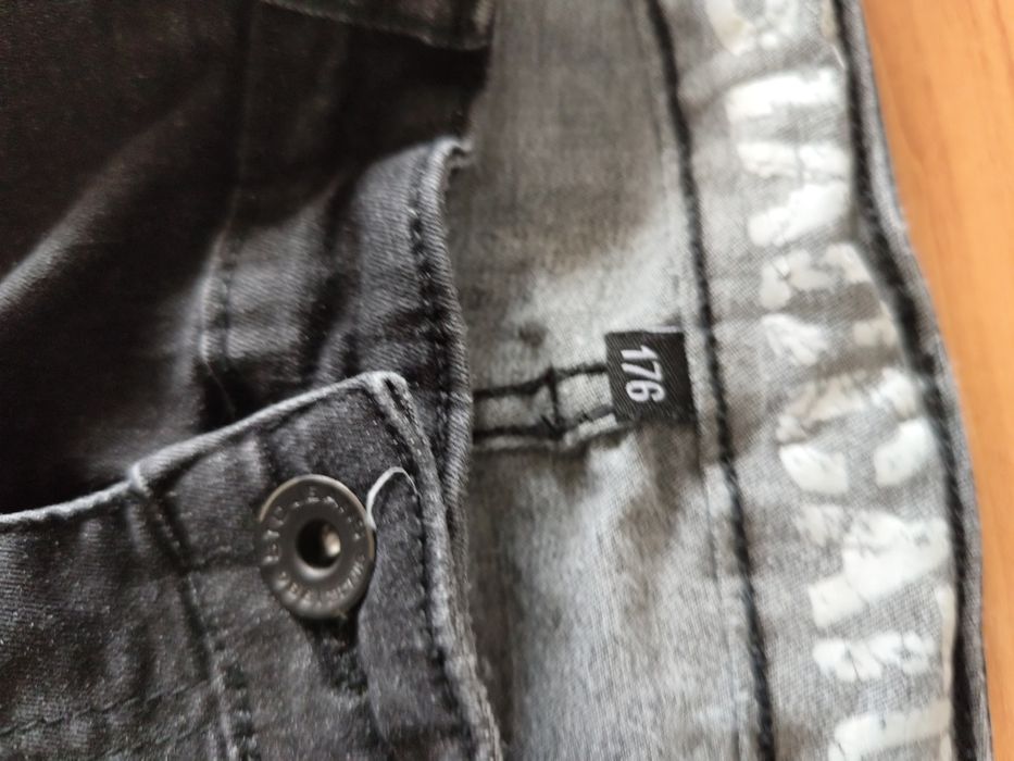 Pantaloni jeans dama