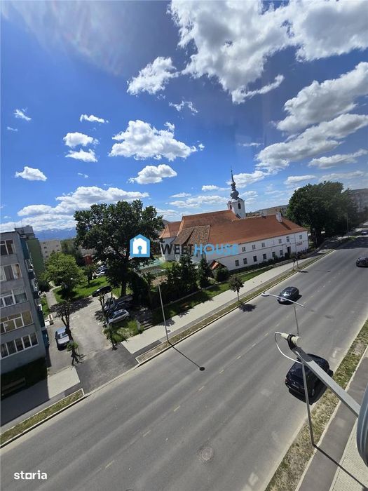 Apartament decomandat cu 3 camere, 2 bai si 3 balcoane Str. Tabacari — fotografia 1