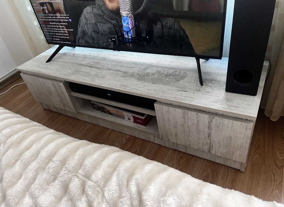 Televizor Samsung, 125 cm, Smart, 4K Ultra HD, cadou comoda TV
