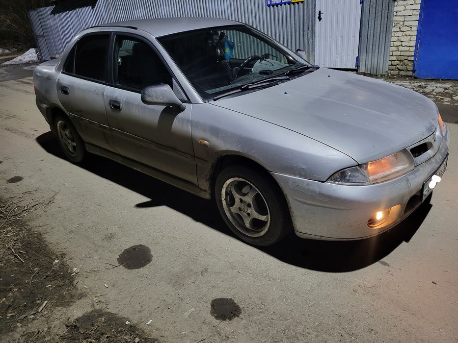 Продам Mitsubishi charisma 1.6 1997года