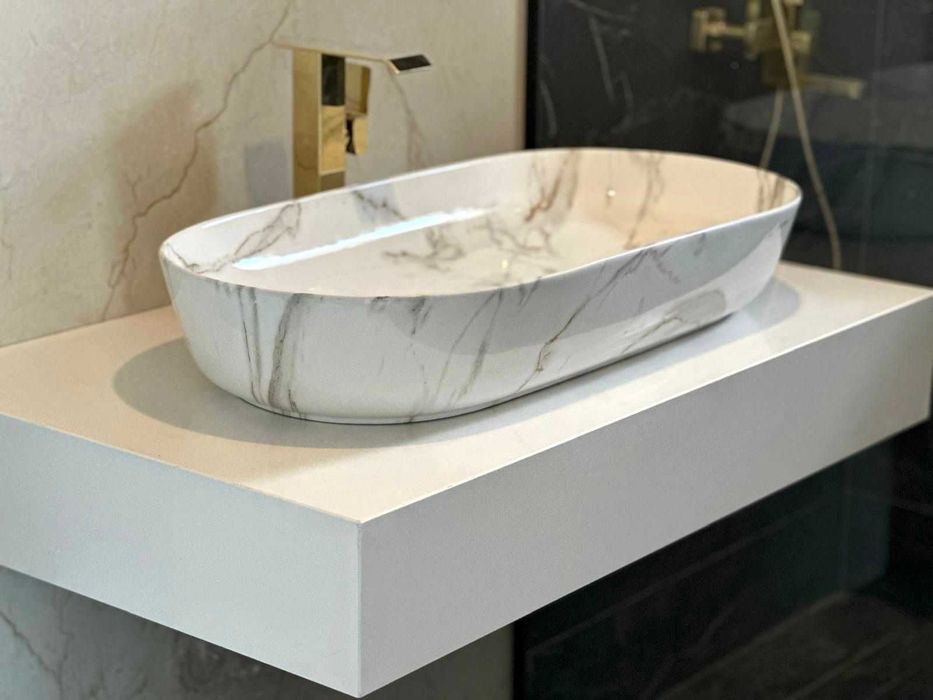 Blaturi din granit si compozit pentru o baie eleganta