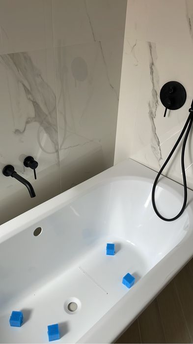 Vand set cada baie NOU