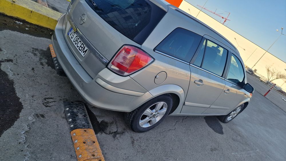 Se vinde mașina Opel in stare foarte bună