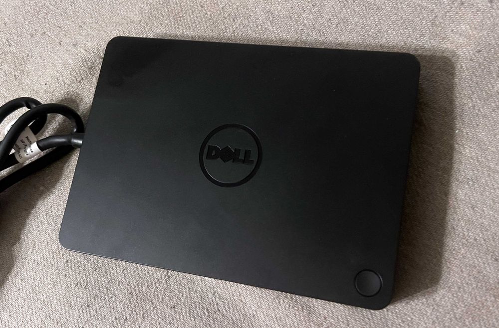 Dell WD15 K17A Docking Station USB-C HDMI VGA LAN USB 3.0