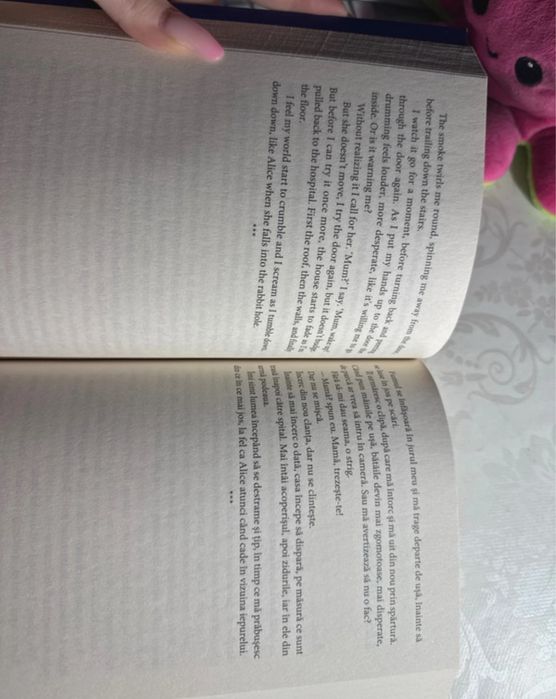 Cu buzunarul plin de stele – ediție bilingvă engleză-română