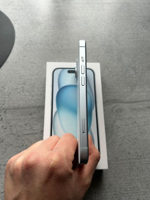 Vand iphone 15 128gb
