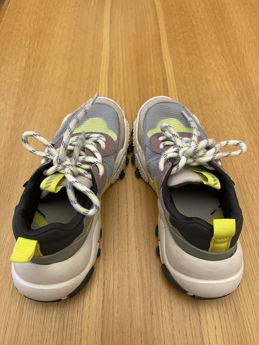 Сникърси за момче Зара