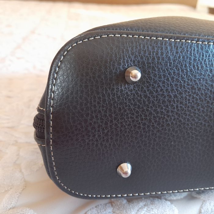 Елегантна чанта L.Credi