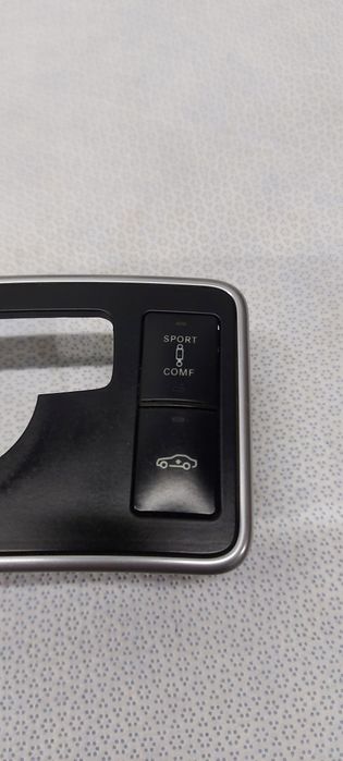 Централна конзола с превключватели за мерцедес w212 AIRMATIC