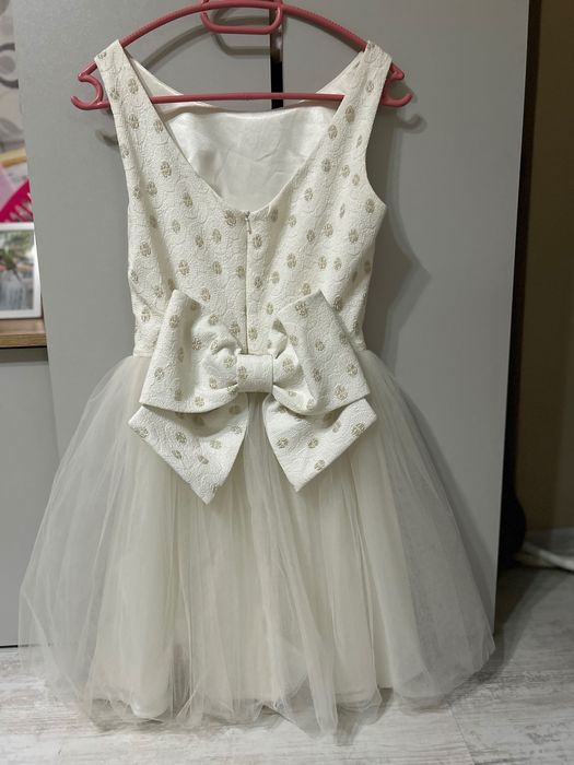 Страхотни две рокли