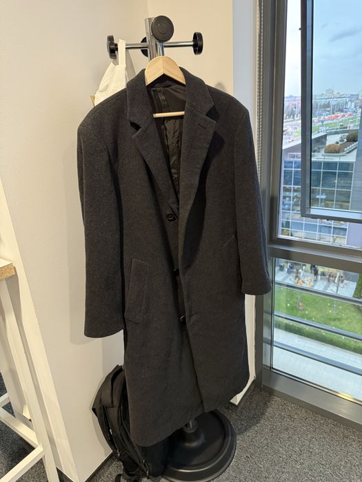 Hugo Boss L 100% вълна палто