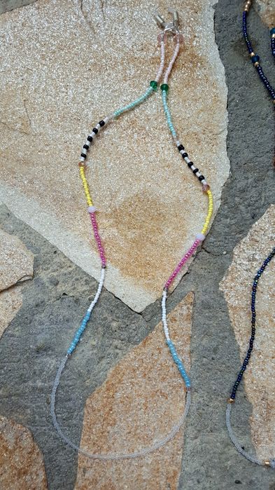 Ръчно изработени връзки за очила