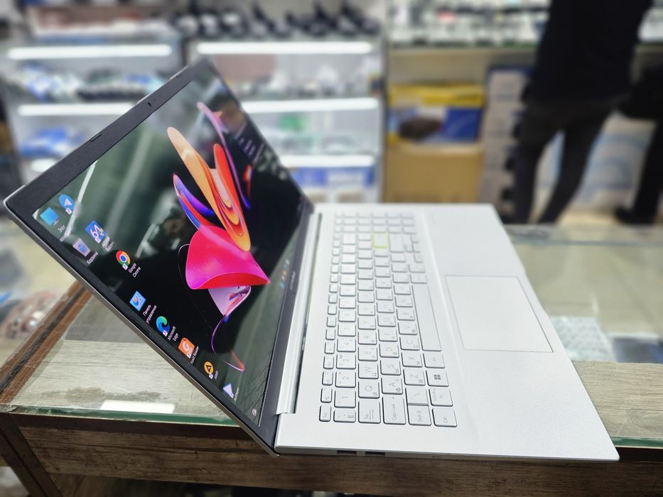 Asus VivoBook OLED Core i5