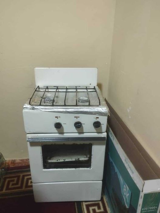 Газ Плита сотилади, яхши холатда