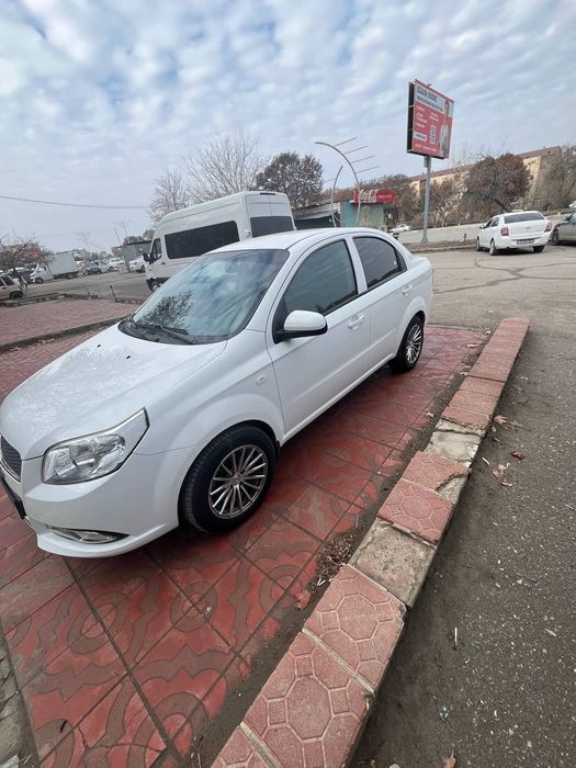 Нексия 3 сотилади краскаси тоза