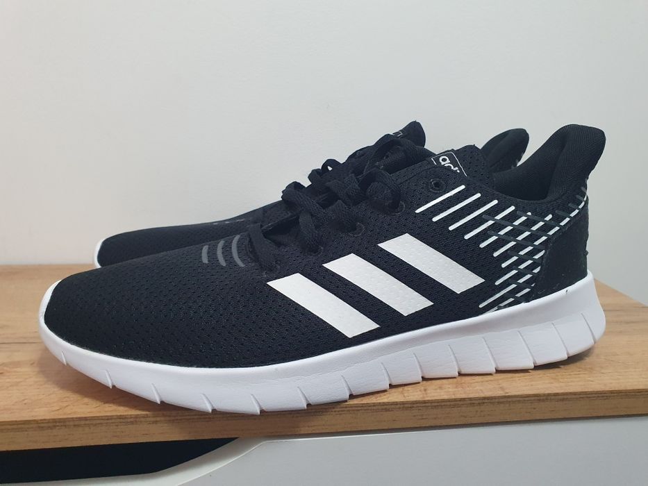 Маратонки Adidas Asweerun