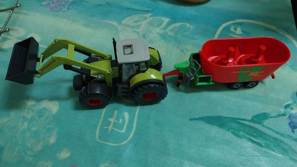 КАМИОНИ 1.50 трактор