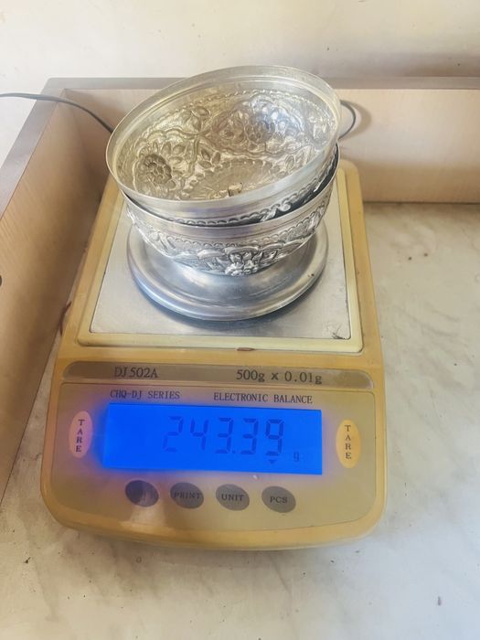 Prodaetsya srochno konfetnitsa 925proba 243gr