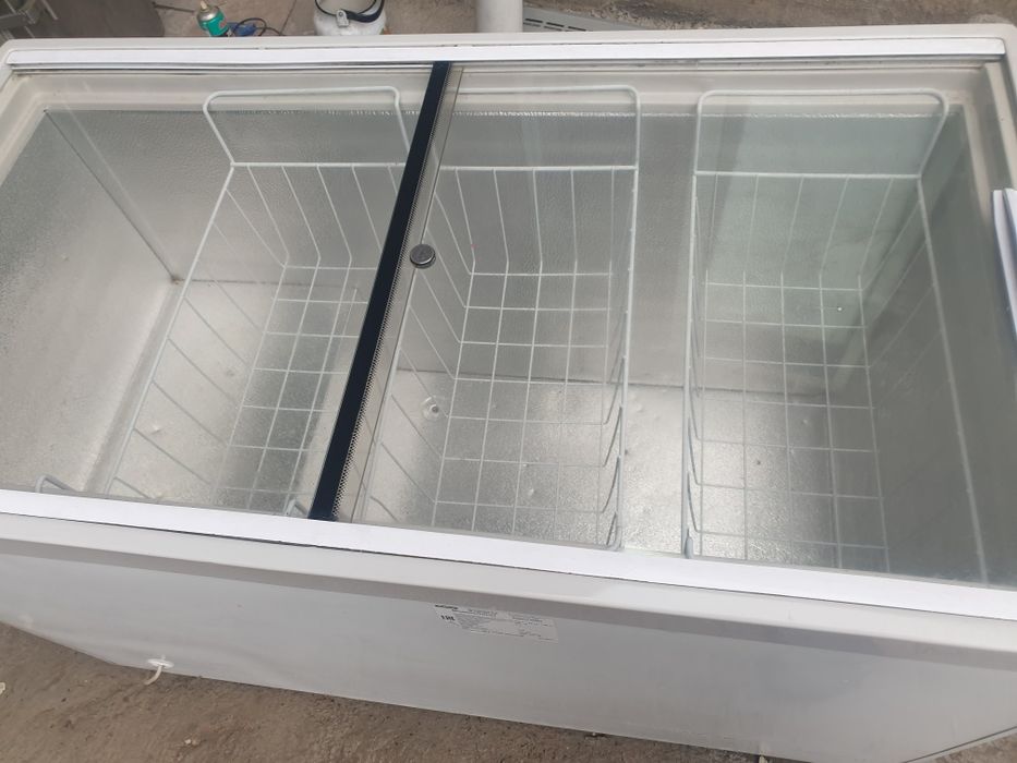 Морозильник продам