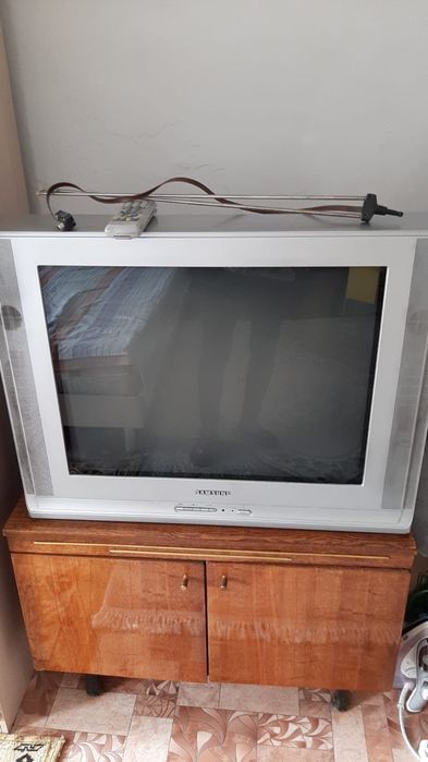 В продаже телевизор samsung
