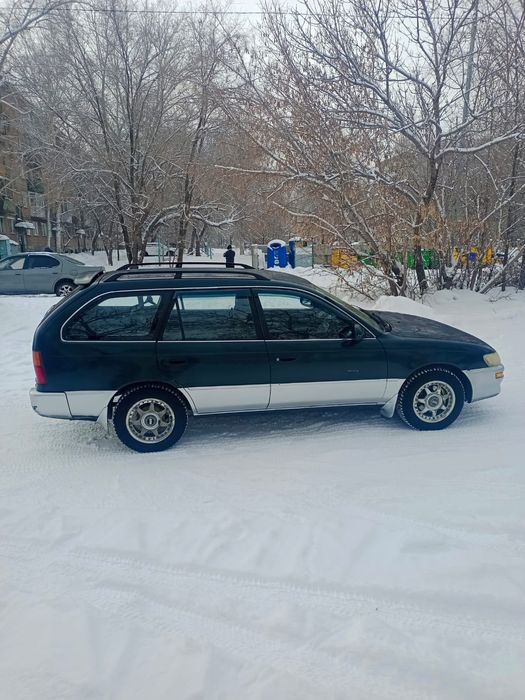 Тайота Королла..