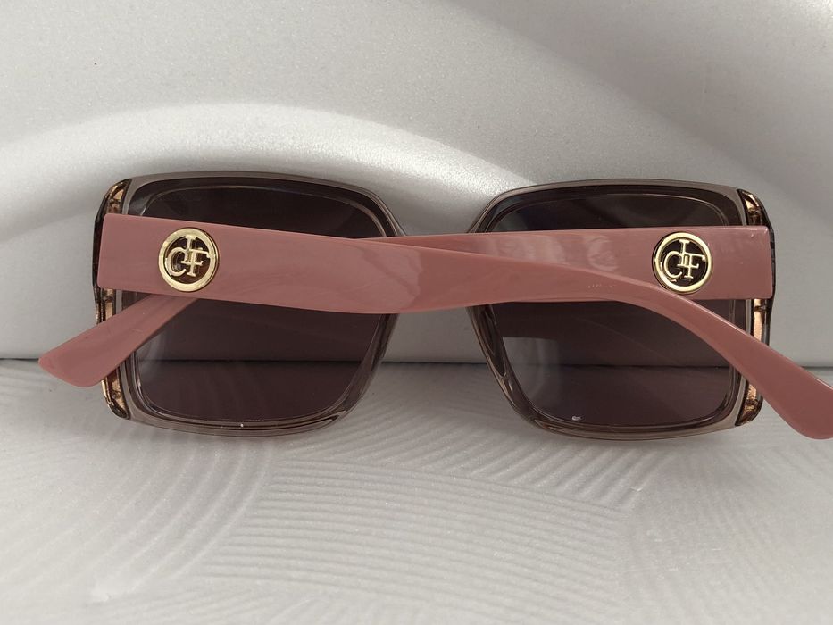 Модерни дамски слънчеви очила